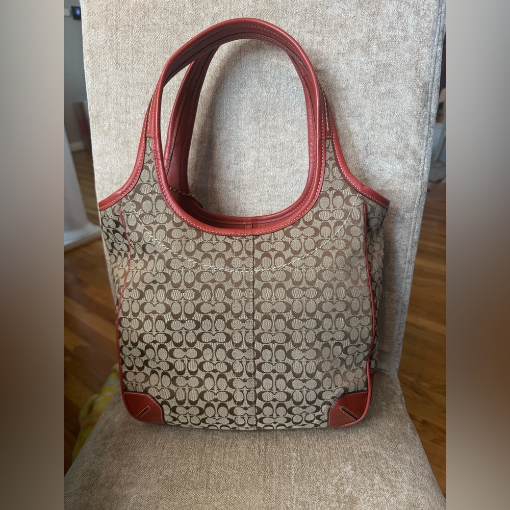 Coach - 2007 Ergo 10744 - Red/Orange Leather Trim - EXCELLENT condition - Picture 3 of 8